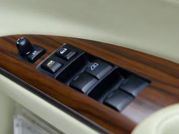 Ako by mali byť plastové časti automobilového interiéru navrhnuté pre moderné interiéry vozidiel?